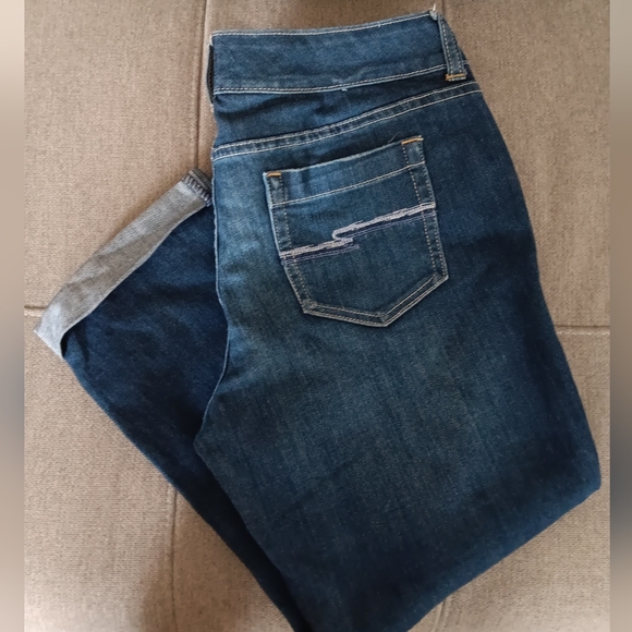4 For $15💛Denim Capri Jeans w Cuffs - Picture 1 of 4